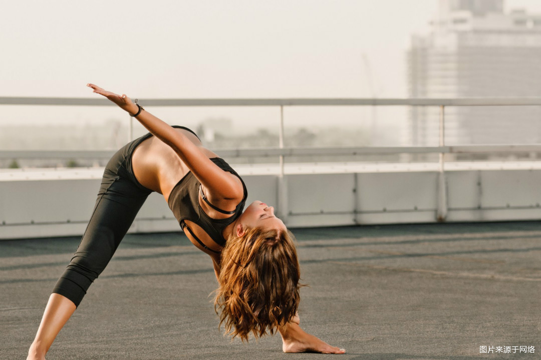 宝威体育-山猫后卫喜获最佳信心爆棚智勇赢球翻盘