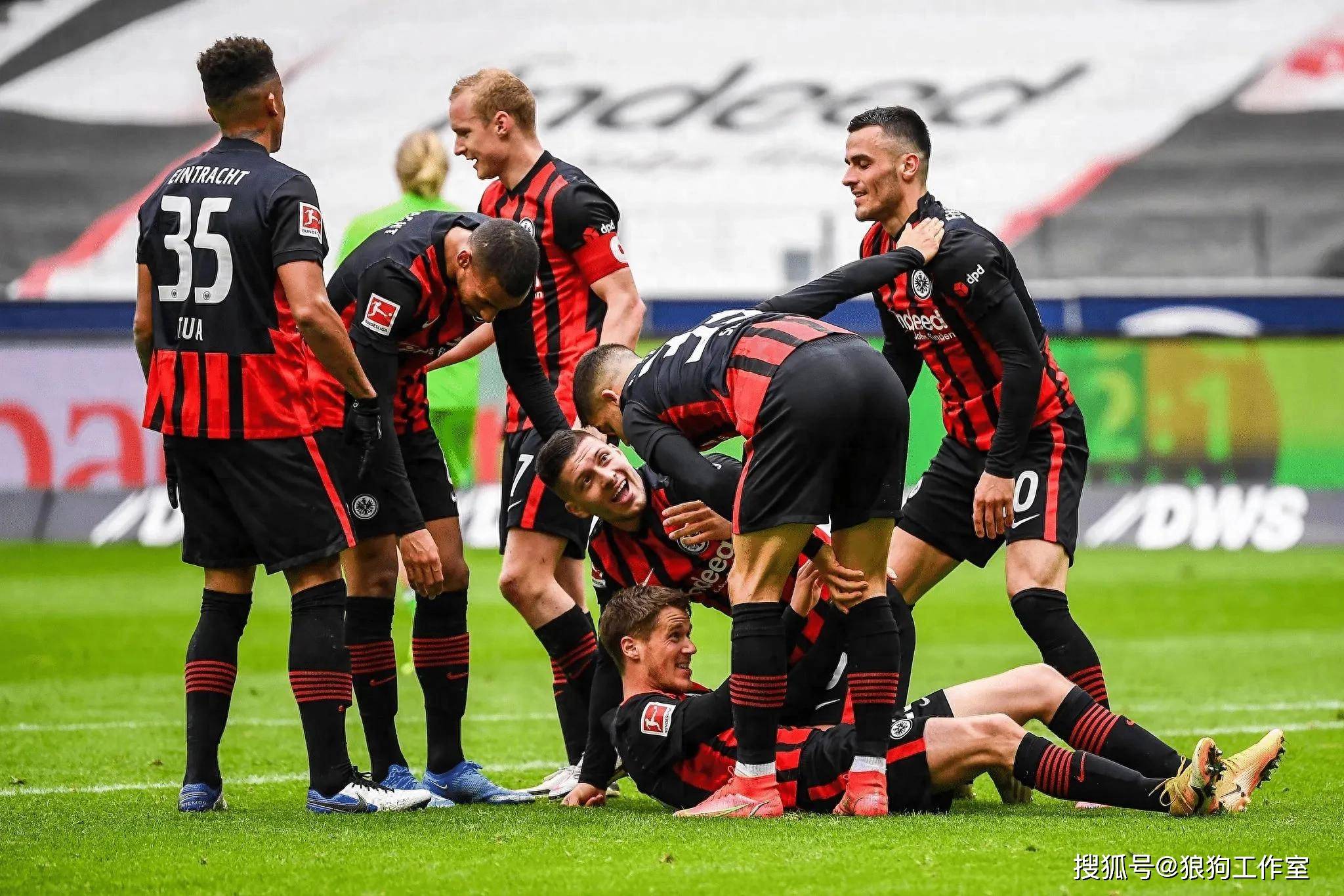 体育直播-法兰克福主场击败弗赖堡保持稳定发挥的简单介绍